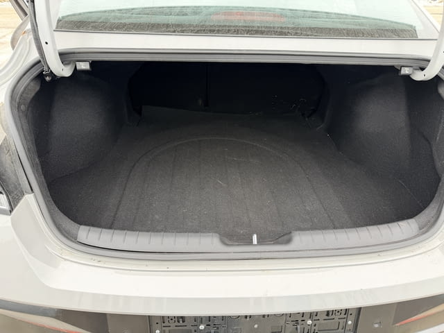 Hyundai Elantra 7, 1.6 MPI двигател G4FM, 123 кс., автоматик, 24000 км., 2024 г., Хюндай Елантра 7, - снимка 11