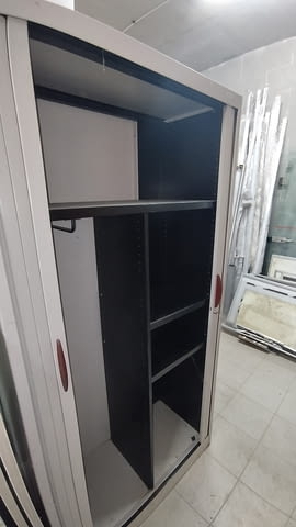 Mетален Шкаф - каса със рафтове и заключване 100/45/198 см, city of Sofia - снимка 2