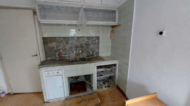 Къща в широк център на град Хасково Тухла, 142 м2 - град Хасково | Къщи / Вили - снимка 5