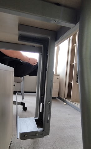 Метална поставка за компютър - Поставка за PC кутия за монтаж към бюро - снимка 1