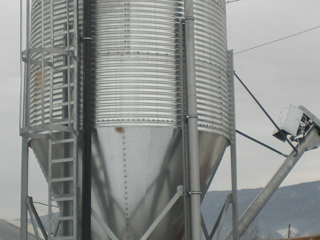 Фуражни силози за животновъдни ферми, град Стара Загора | Оборудване / Съоръжения - снимка 2
