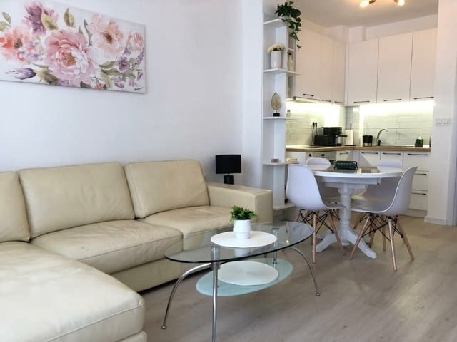 Давам тристаен апартамент под наем в кв. Левски до края на месец май - снимка 2