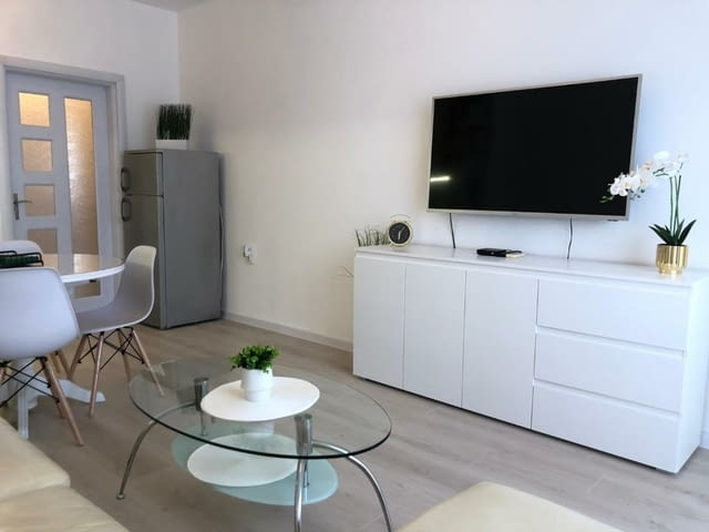 Давам тристаен апартамент под наем в кв. Левски до края на месец май - снимка 3