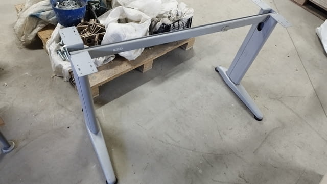 Метални крака 2бр и метална греда за бюро или офис маса в комплект - снимка 2