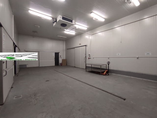 Промишлено помещение за Много Дейности, град Ихтиман | Производствени Сгради - снимка 5