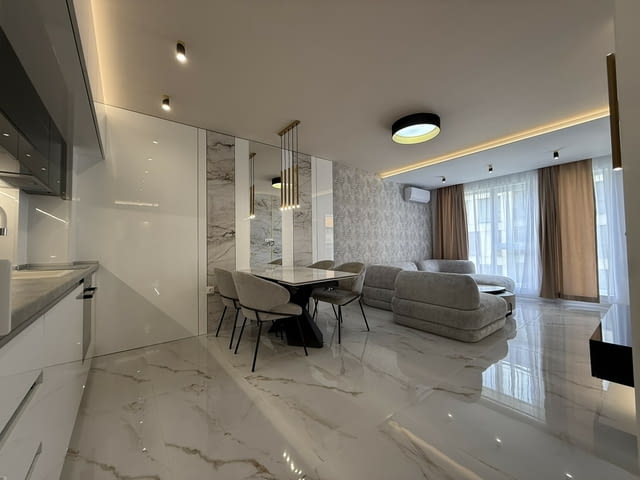 Тристаен апартамент в кв. Остромила 96 кв.м. 3-стаен, 95 м2, Тухла - град Пловдив | Апартаменти - снимка 2