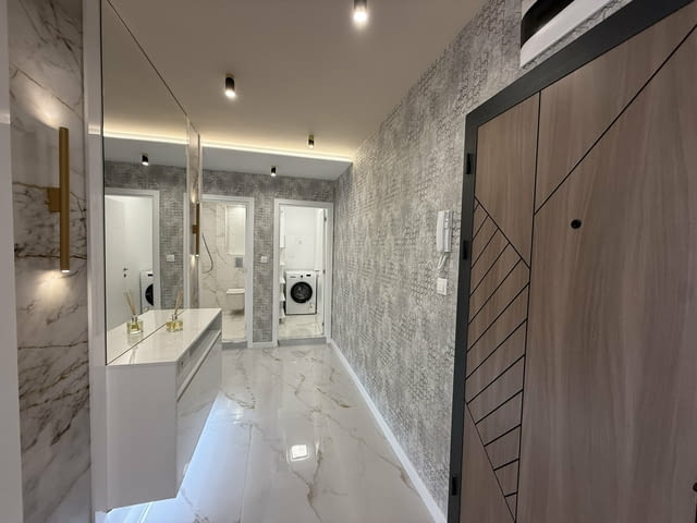 Тристаен апартамент в кв. Остромила 96 кв.м. 3-стаен, 95 м2, Тухла - град Пловдив | Апартаменти - снимка 9