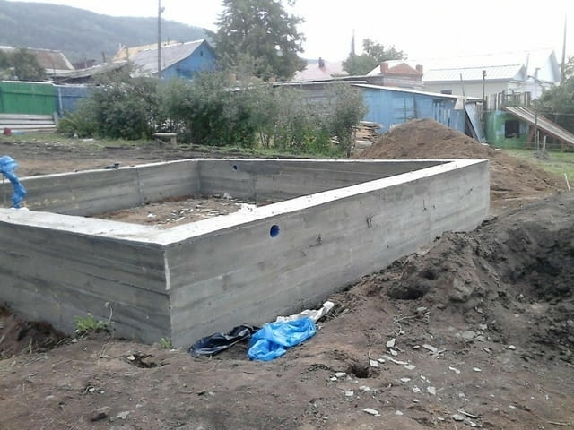 Рестарвация на къщи Частичен ремонт на покрив Хидроизолация нов покрив навеси - снимка 1