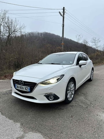 Mazda 3 2.2d Skyactiv 150к.с. BOSE Дизел, Ръчна, Хечбек - град Троян | Автомобили / Джипове - снимка 3