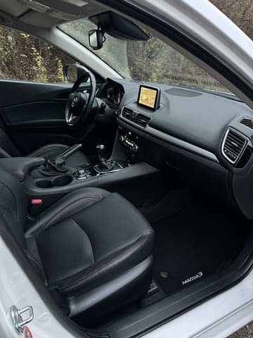 Mazda 3 2.2d Skyactiv 150к.с. BOSE Дизел, Ръчна, Хечбек - град Троян | Автомобили / Джипове - снимка 10