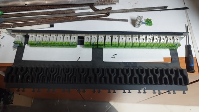 Пач панел 5е cat. - 24 порта за рак - сърварен шкаф 1U MMC, city of Sofia - снимка 11