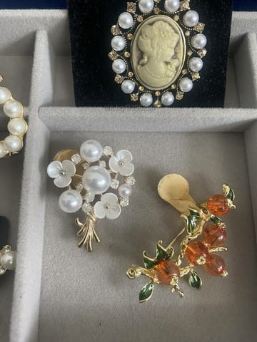 Брошки, различни видове - city of Sofia | Other - снимка 3