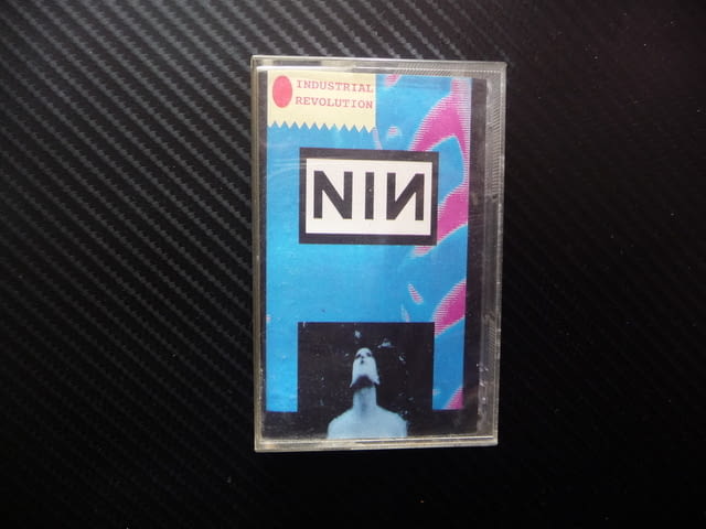 Nine Inch Nails Pretty hate machine Industrial revolution рок метъл индъстриъл албум NIN фенове 1989 - снимка 1