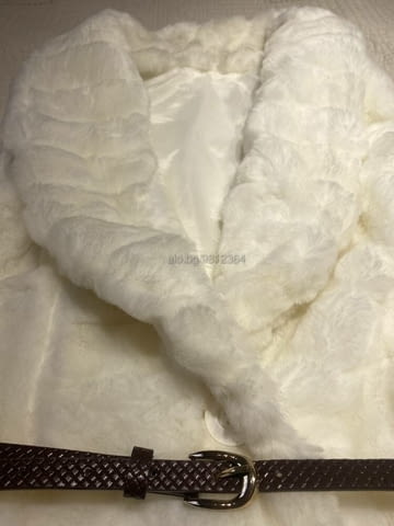 Пухкав бял елек от еко кожа с колан M, White - city of Sofia | Women’s Clothes - снимка 3