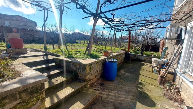 Двуетажна къща в с. Стамболово, обл. Хасково, village Stambolovo | Houses & Villas - снимка 3