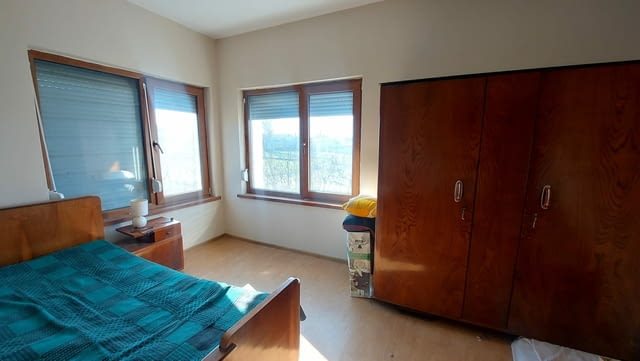 Двуетажна къща в с. Стамболово, обл. Хасково, village Stambolovo | Houses & Villas - снимка 6