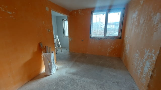 Етаж от ЖСК кв.Училищни, гр.Хасково Многостаен, 115 м2, Тухла - град Хасково | Апартаменти - снимка 5