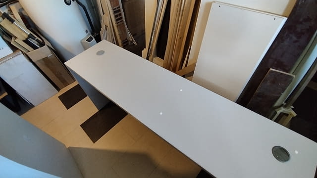 Бюро - офис маса 160/40/72см светло сиво - city of Sofia | Desks - снимка 7