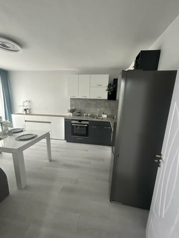 Продавам двустаен апартамент в гр. Перник кв. Изток, град Перник | Апартаменти - снимка 2