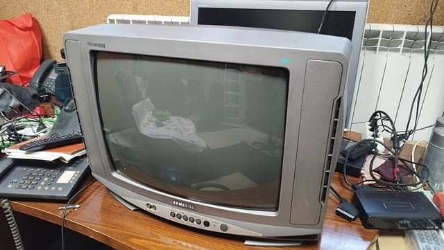 Телевизор Samsung CK - 20S1TB Цветен с кинескоп 20 инча., град София | Телевизори / Декодери - снимка 2