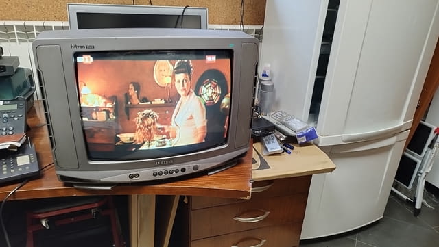 Телевизор Samsung CK - 20S1TB Цветен с кинескоп 20 инча., град София | Телевизори / Декодери - снимка 8