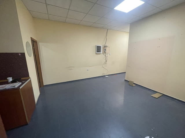 Магазин на оживен булевард с много човекопоток 80 м2 - град Пловдив | Магазини - снимка 7