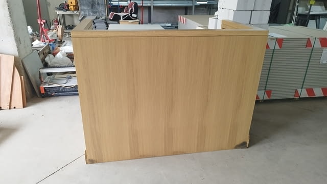 Кратедра П образна преграда - рецепция - град София | Бюра - снимка 7