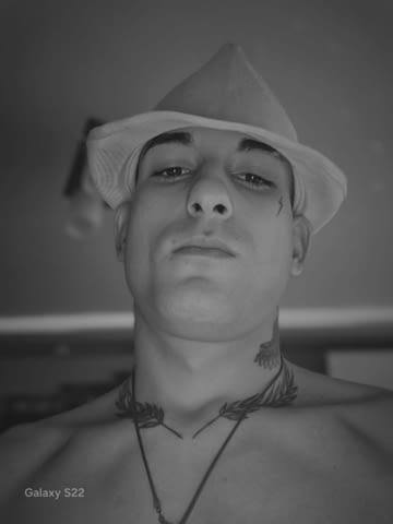 23 годишен изпълнява всякакви желания🫶 В хотел, Атлетично, Черна - град Свищов | Неангажиращи Връзки - снимка 3