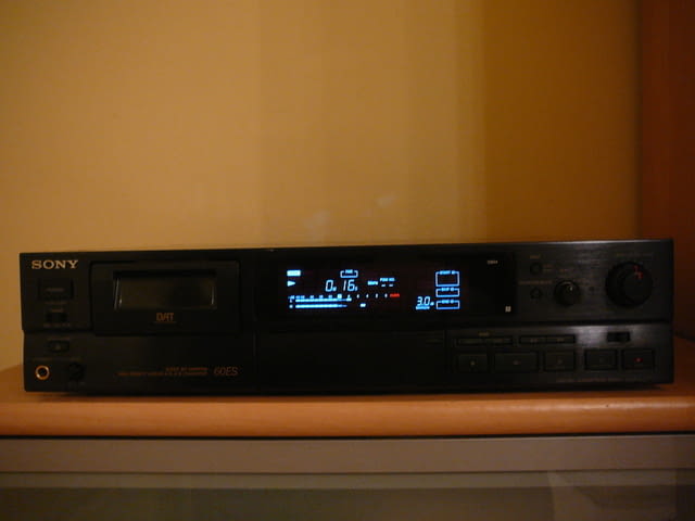 Sony dtc-60es - град Пазарджик | Ресийвъри / Усилватели - снимка 1