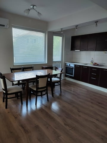 Даваме под наем тристаен апартамент в центъра на гр. Пловдив, град Пловдив - снимка 3