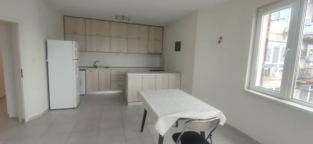 Даваме под наем 4-стаен апартамент в кв. Кючук Париж, city of Plovdiv | Apartments - снимка 1