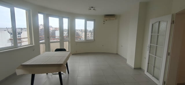 Даваме под наем 4-стаен апартамент в кв. Кючук Париж, city of Plovdiv | Apartments - снимка 3