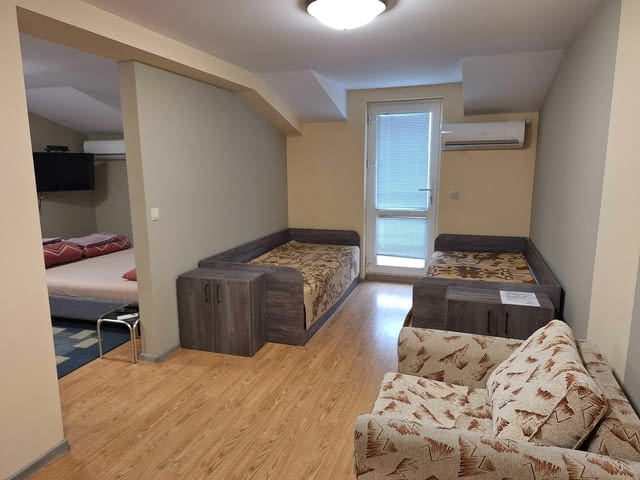 Нощувки в София, близо до летището Интернет, Кабелна, Обзаведено, Паркинг, С тераса, Телевизор, Централна част - град София | Квартири / Нощувки - снимка 6