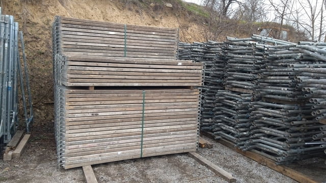 Поцинковано фасадно рамково скеле - Употребявано, град Велико Търново | Инструменти / Оборудване - снимка 3