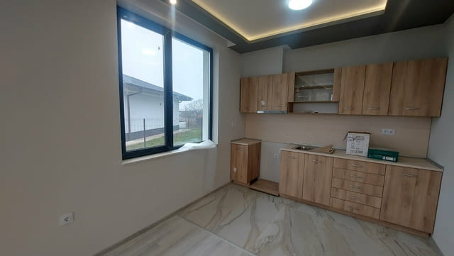 Едноетажна къща ново строителство в с.Стамболово, обл.Хасково - снимка 6