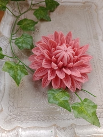 Декоративни цветя от ароматен сапун ръчна изработка подходящи за подарък за 8ми март - снимка 5