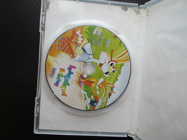 Великденска история DVD филм Зайчета яйца Великден Максуел Есмералда доставка яйца празник крал козе - снимка 2