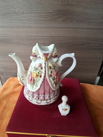 Оригинален порцеланов чайник Съдове за съхраненение, Порцелан - град Варна | Домашни Потреби - снимка 3