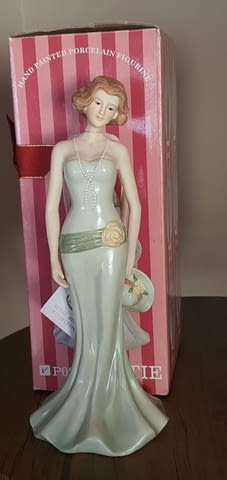 Две нови красиви порцеланови дами на REGAL - град Варна | Други - снимка 10