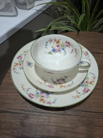 Тройни сетове Edelstein Bavaria Съдове за хранене, Порцелан - град Варна | Домашни Потреби - снимка 1