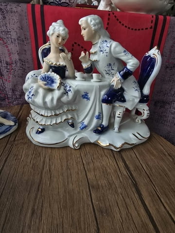 Различни модели порцеланови фигури - град Варна | Други - снимка 1