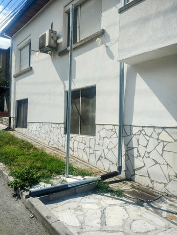 Етаж от къща в кв.Лъджене, гр.Велинград 2-етажна, Тухла, 82 м2 - град Велинград | Къщи / Вили - снимка 1