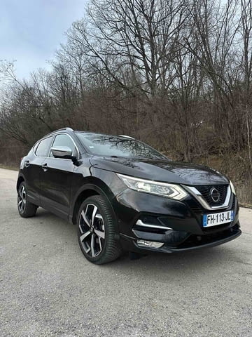 Nissan Qashqai 1.6dig-t TEKNA 80000км. Бензин, Ръчна, Джип - град Троян | Автомобили / Джипове - снимка 1