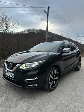 Nissan Qashqai 1.6dig-t TEKNA 80000км. Бензин, Ръчна, Джип - град Троян | Автомобили / Джипове - снимка 3