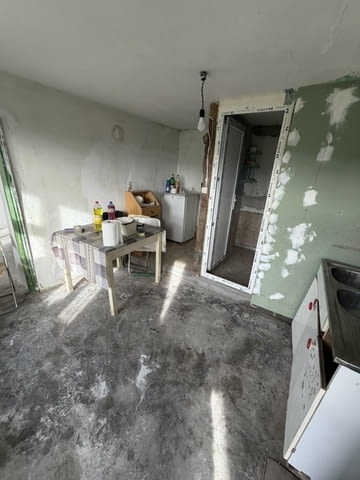 Къща в село Поройна на тихо и спокойно място 1-етажна, Гредоред, 205 м2 - село Поройна | Къщи / Вили - снимка 5