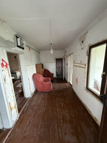 Къща в село Поройна на тихо и спокойно място 1-етажна, Гредоред, 205 м2 - село Поройна | Къщи / Вили - снимка 10