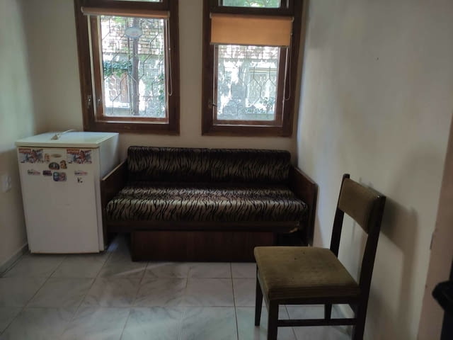 Даваме под наем двустаен апартамент в кв. Кючук Париж, град Пловдив | Апартаменти - снимка 4