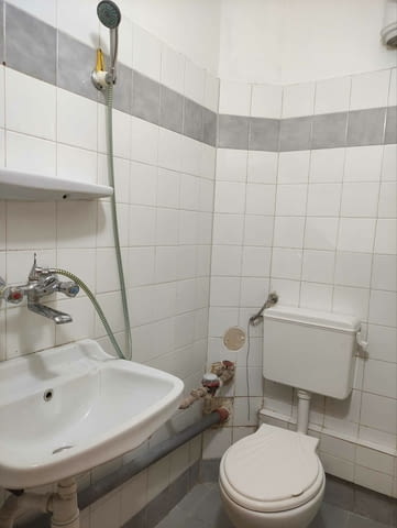 Даваме под наем двустаен апартамент в кв. Кючук Париж, град Пловдив | Апартаменти - снимка 11