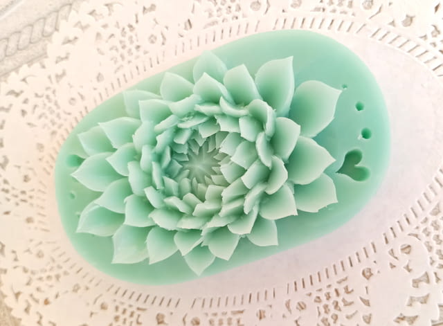 Ароматен карвинг сапун лотос плочка, ръчно направен с прецизност към детайла, подарък за всеки повод - снимка 5