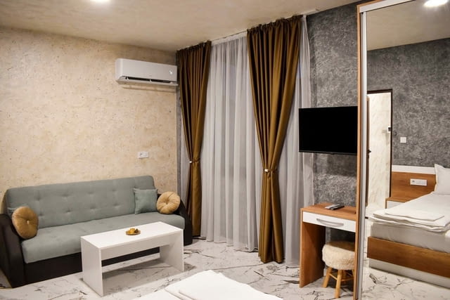 Къща за гости French place, Павел баня, град Павел баня | Квартири / Нощувки - снимка 3